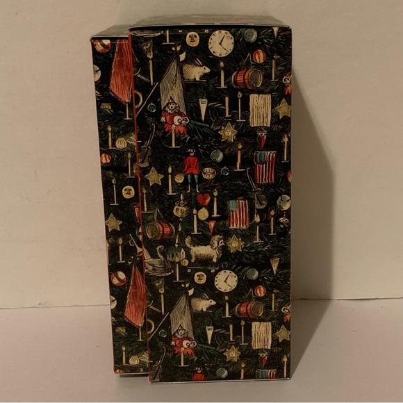 NIB. JOHN DERIAN Santa Holiday Ornament - Picture 3 of 5